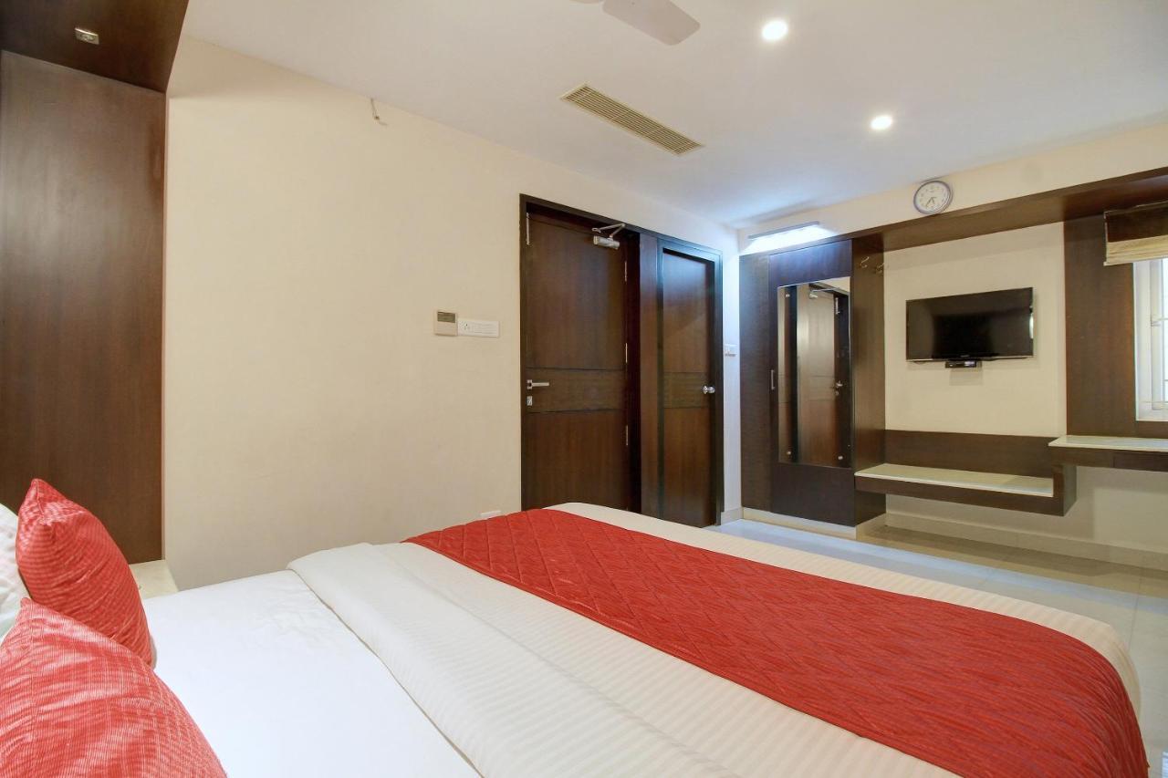 Collection O 4658 Akil Residency Hotel Coimbatore Exterior photo