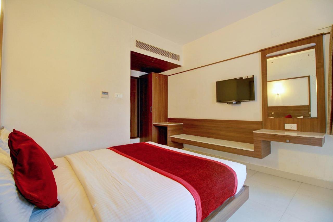 Collection O 4658 Akil Residency Hotel Coimbatore Exterior photo